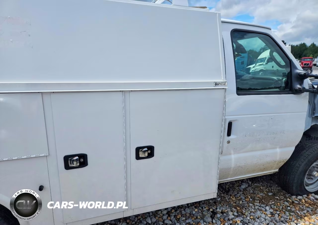2026 Ford Econoline E350 Super Duty Cutaway Van VIN:1FDWE3FN4TDD02478 - 10