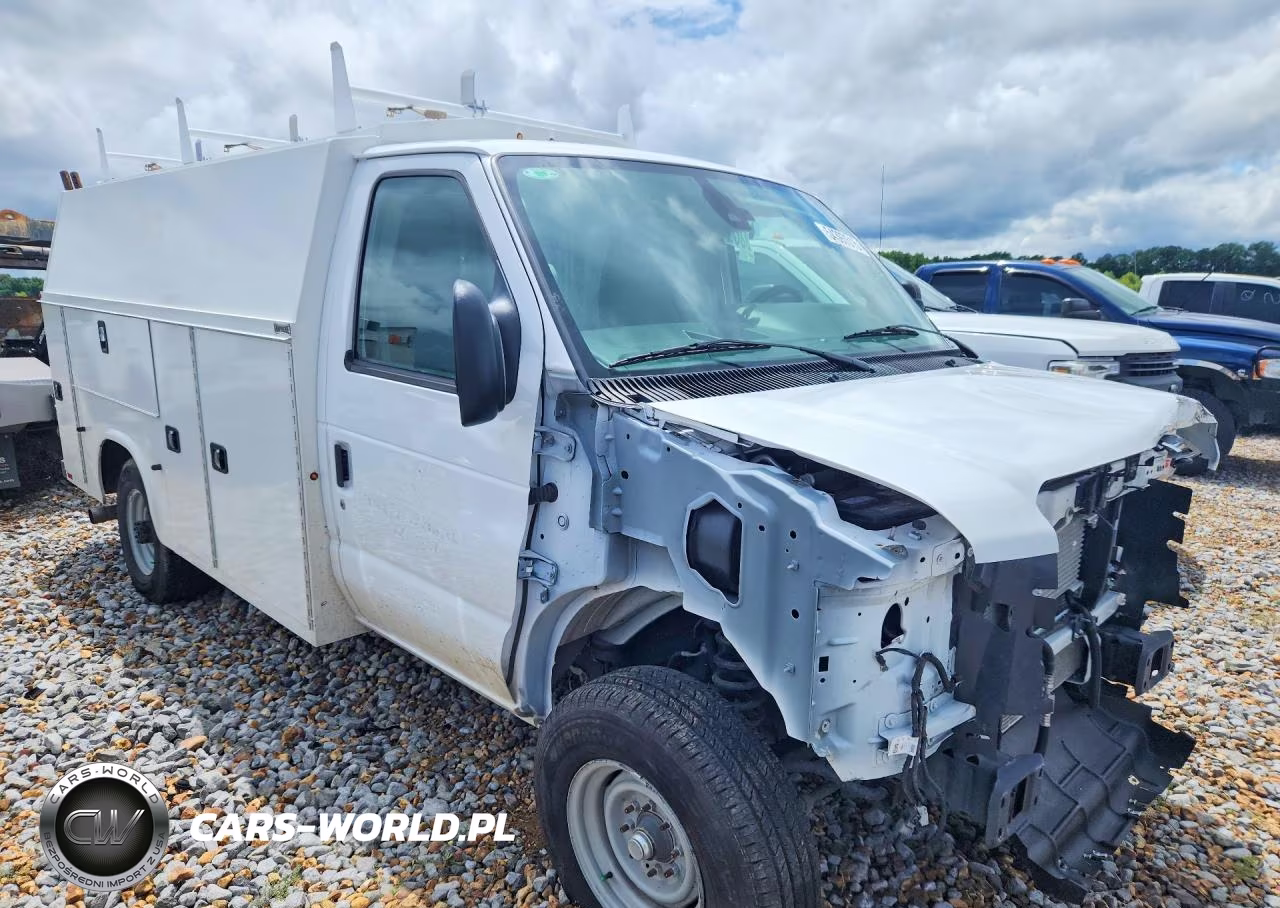 2026 Ford Econoline E350 Super Duty Cutaway Van VIN:1FDWE3FN4TDD02478 - 4