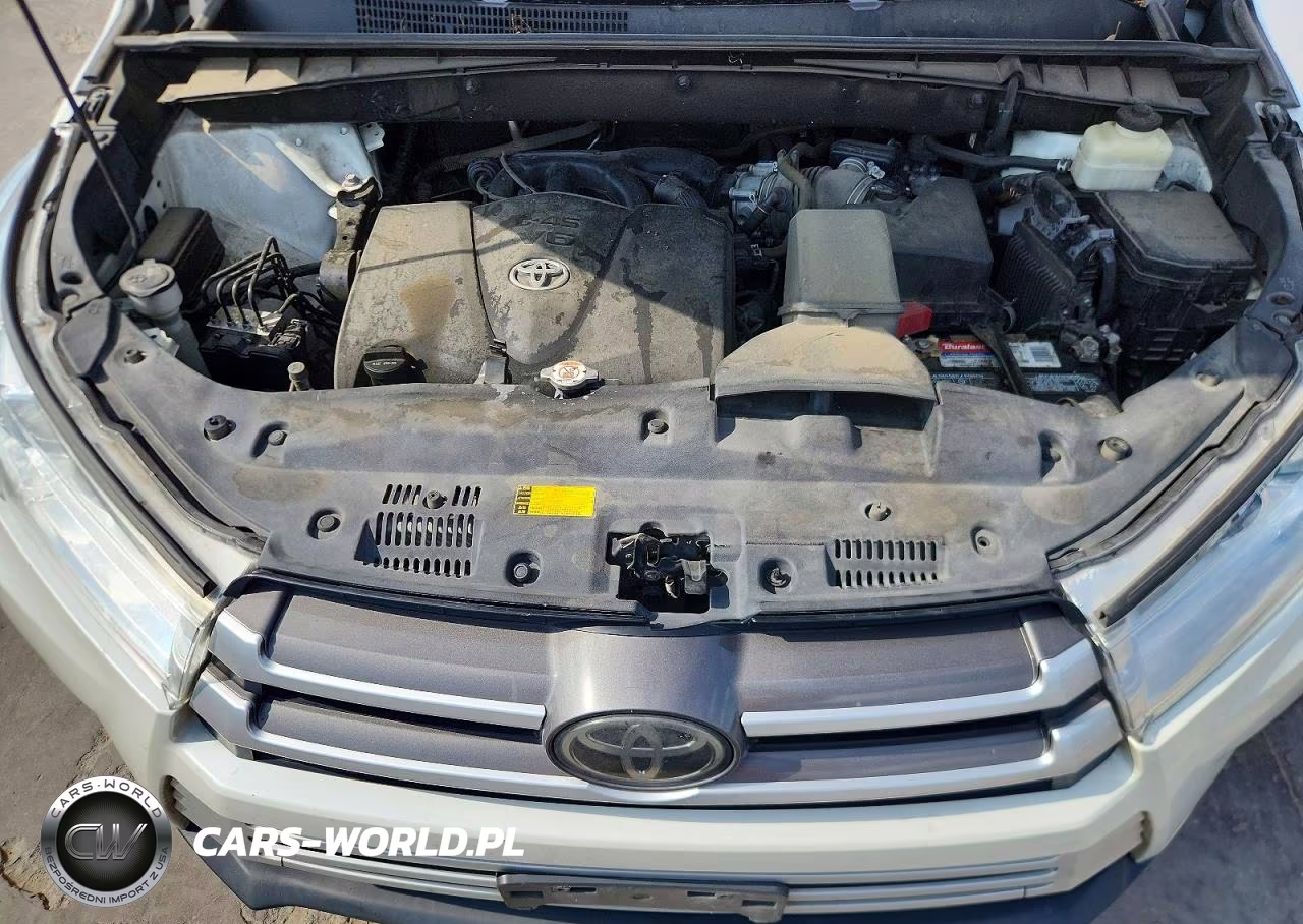 2018 Toyota Highlander Xle VIN:5TDKZRFH6JS288010 - 12