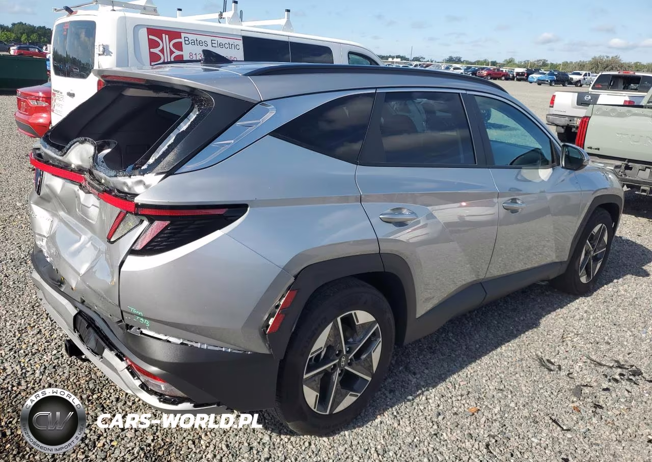 2025 Hyundai Tucson Sel VIN:5NMJC3DE5SH516487 - 3