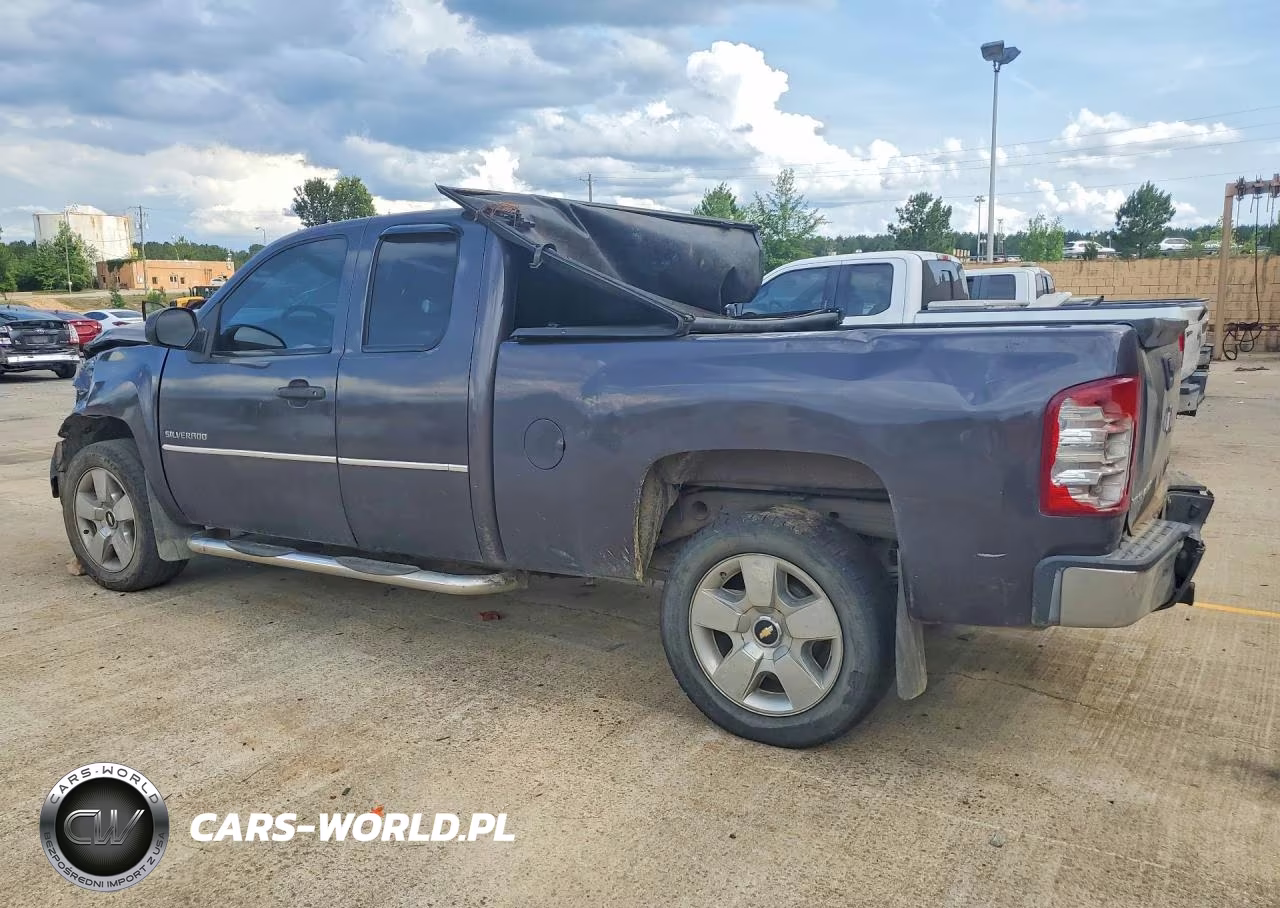 2011 Chevrolet Silverado C1500 Lt VIN:1GCRCSE03BZ130291 - 2
