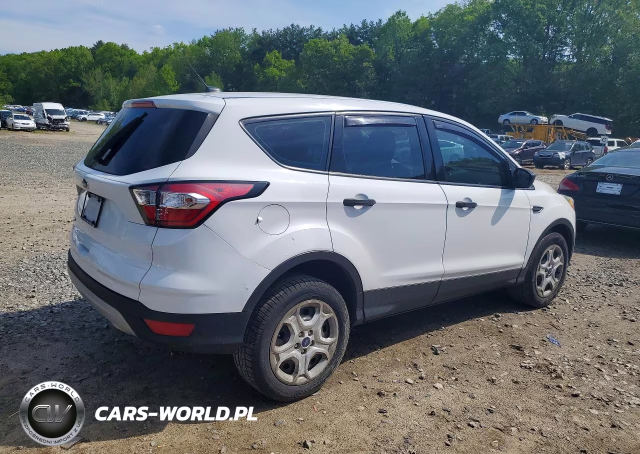2017 Ford Escape S VIN:1FMCU0F78HUE27593 - 3