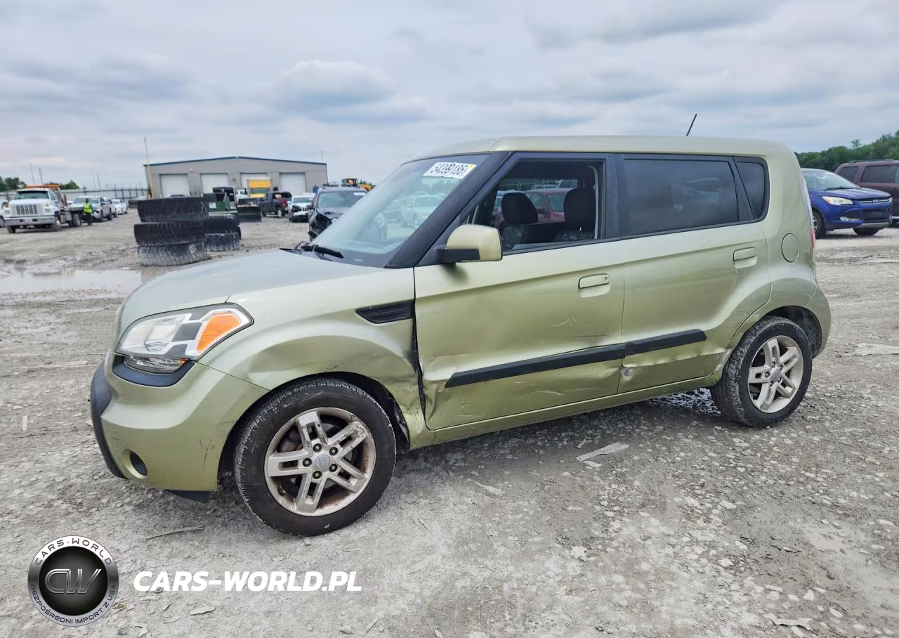 2010 Kia Soul +