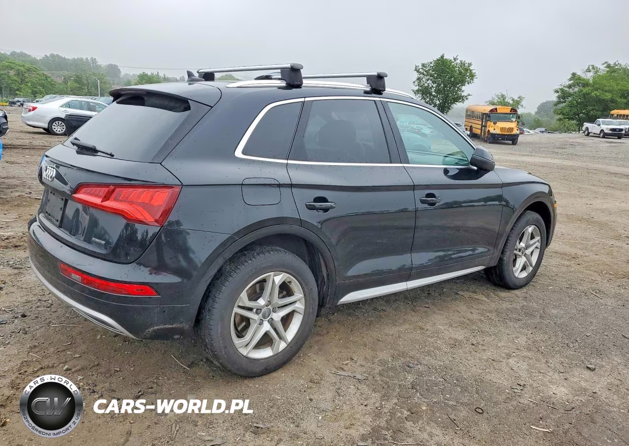 2019 Audi Q5 Premium VIN:WA1ANAFY2K2124975 - 3