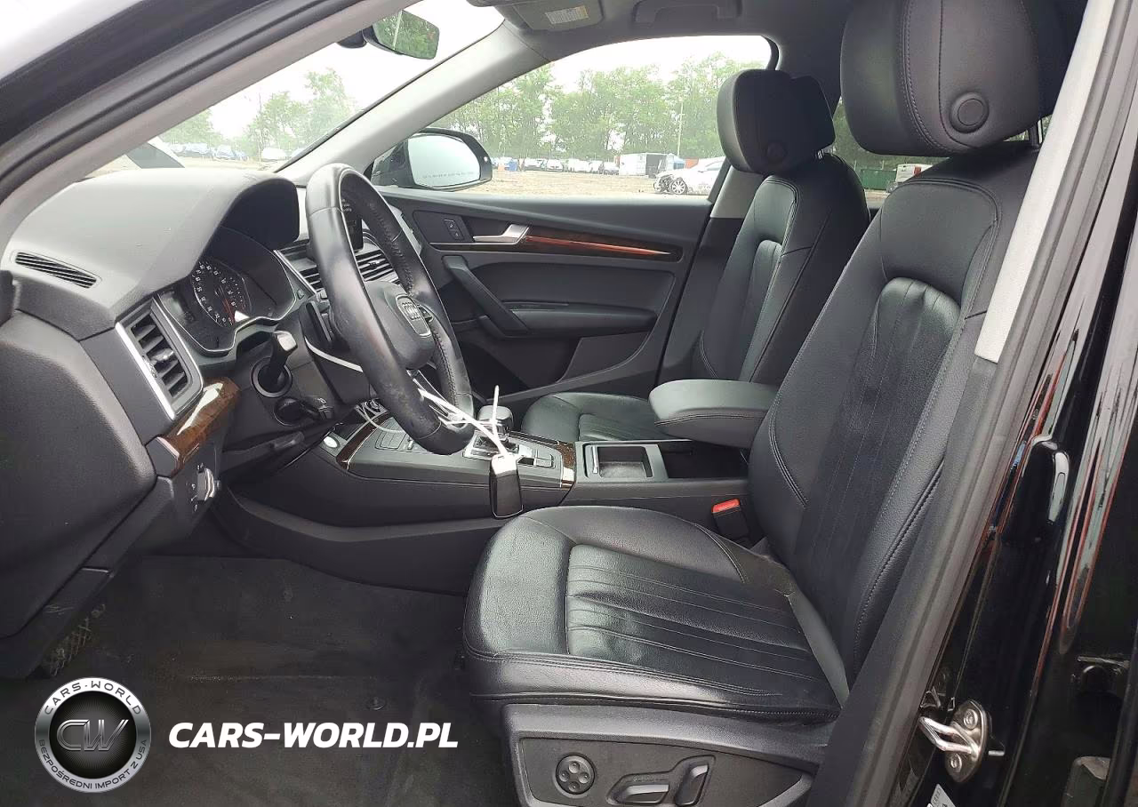 2019 Audi Q5 Premium VIN:WA1ANAFY2K2124975 - 7