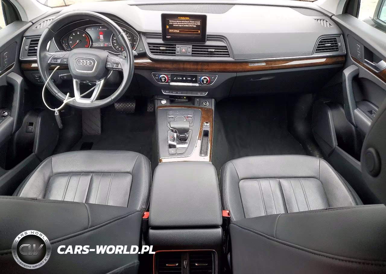 2019 Audi Q5 Premium VIN:WA1ANAFY2K2124975 - 8