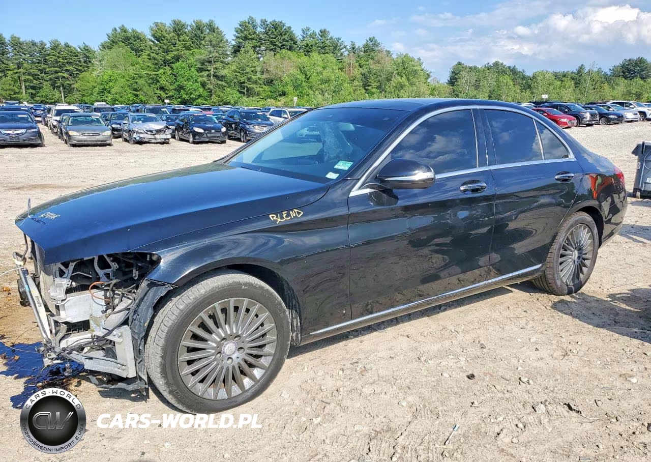 2015 Mercedes-Benz C 300 4Matic – zdjęcie 1 z 13