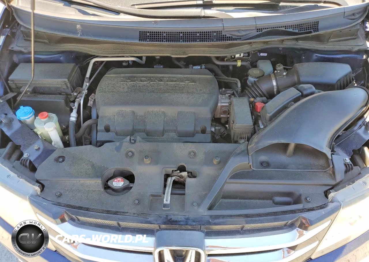 2016 Honda Odyssey Touring VIN:5FNRL5H97GB100512 - 12
