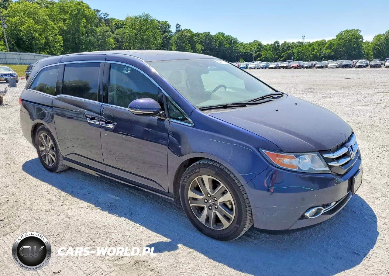2016 Honda Odyssey Touring VIN:5FNRL5H97GB100512 - 4