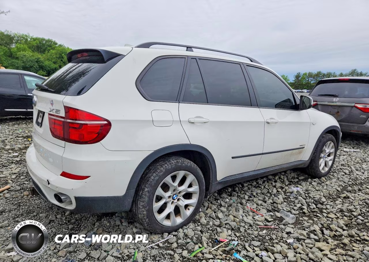 2013 BMW X5 xDrive35I VIN:5UXZV4C59DL994660 - 3