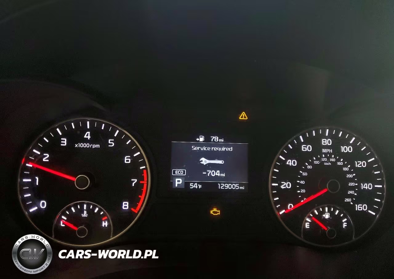 2019 Kia Optima Lx VIN:5XXGT4L3XKG363538 - 9