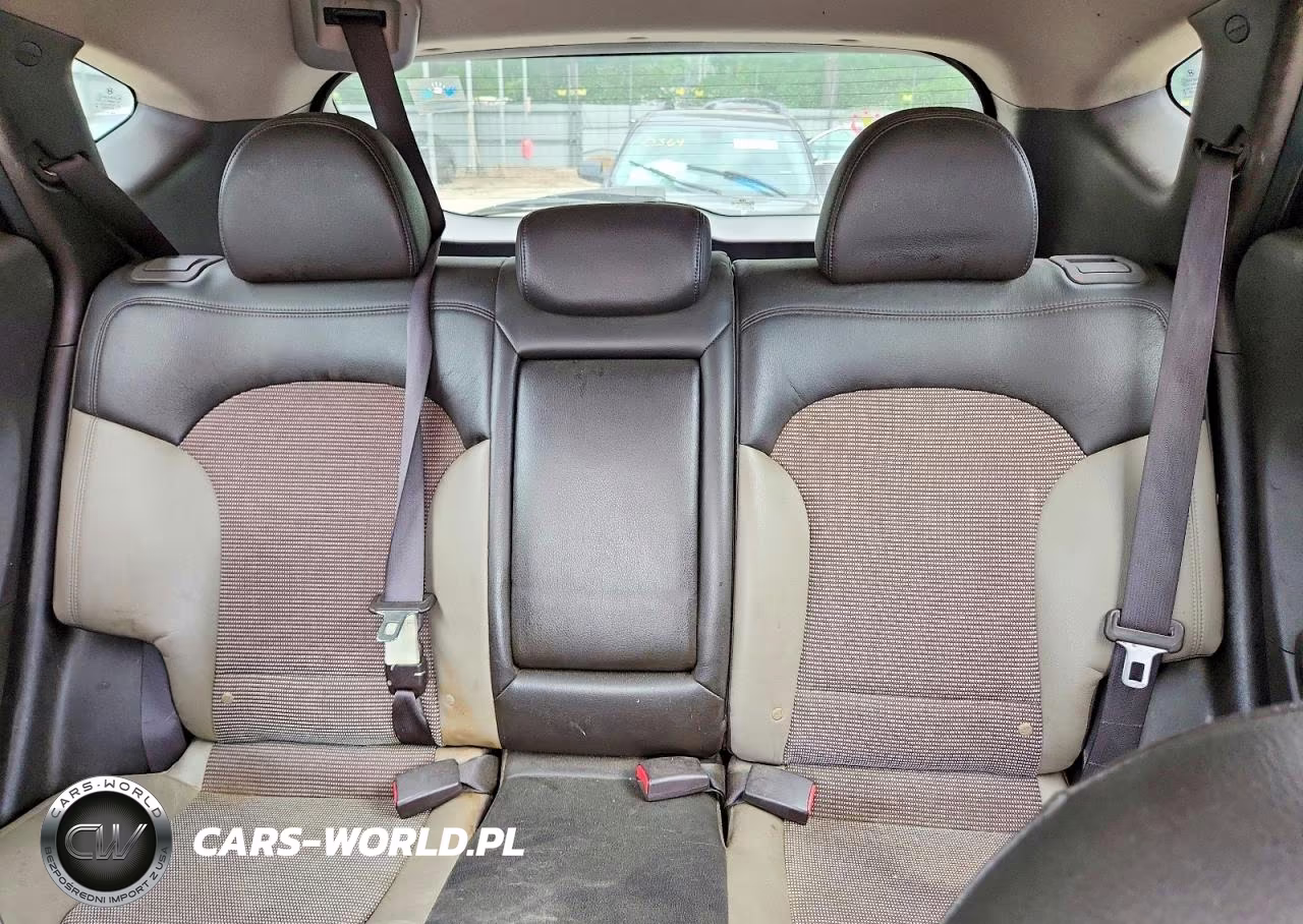 2011 Hyundai Tucson Gls VIN:KM8JU3ACXBU120561 - 10