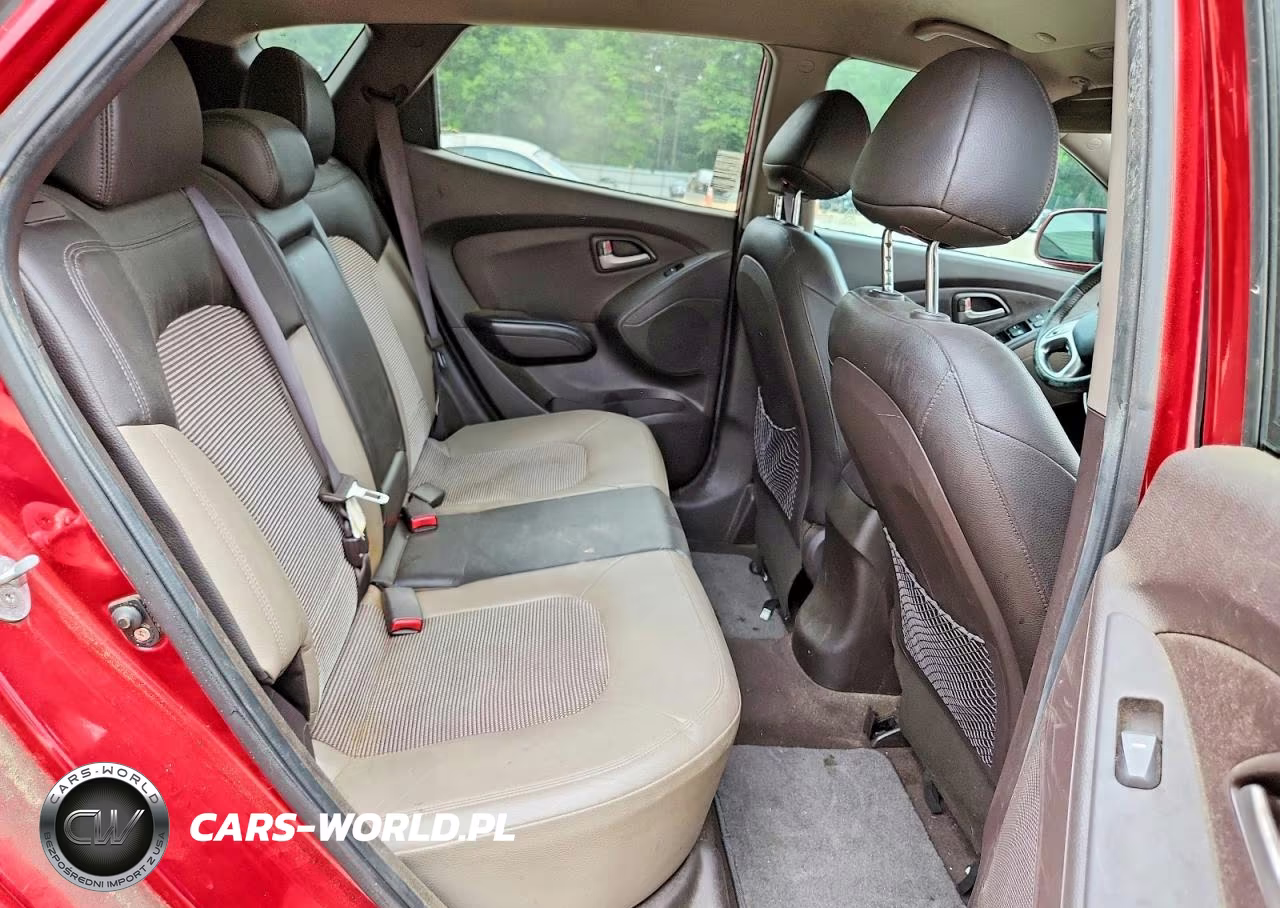 2011 Hyundai Tucson Gls VIN:KM8JU3ACXBU120561 - 11