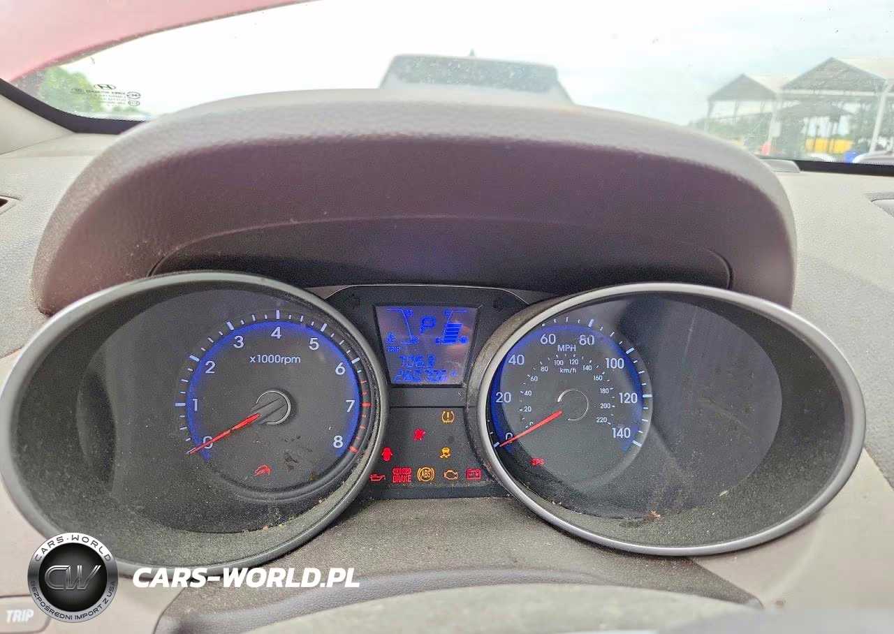 2011 Hyundai Tucson Gls VIN:KM8JU3ACXBU120561 - 9