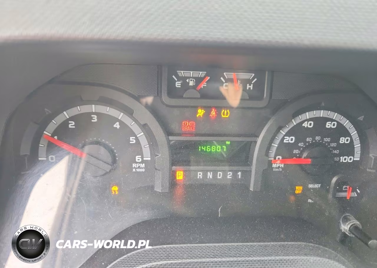 2011 Ford E150 Delivery Van VIN:1FTNE1EW1BDB10867 - 9