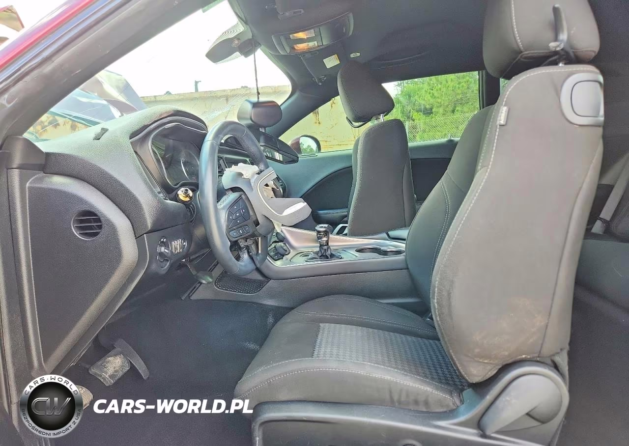 2021 Dodge Challenger Sxt VIN:2C3CDZAG7MH502883 - 7