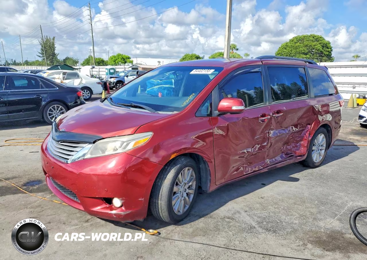 2015 Toyota Sienna Limited 7-Passenger