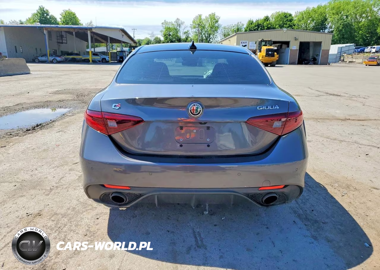 2021 Alfa Romeo Giulia Ti VIN:ZARFANBN8M7643650 - 6
