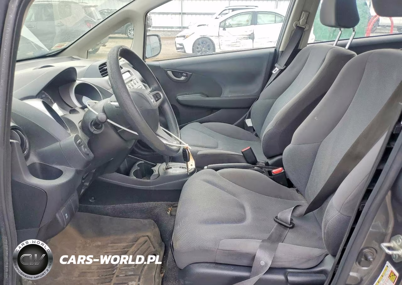 2013 Honda Fit VIN:JHMGE8H38DC005625 - 7