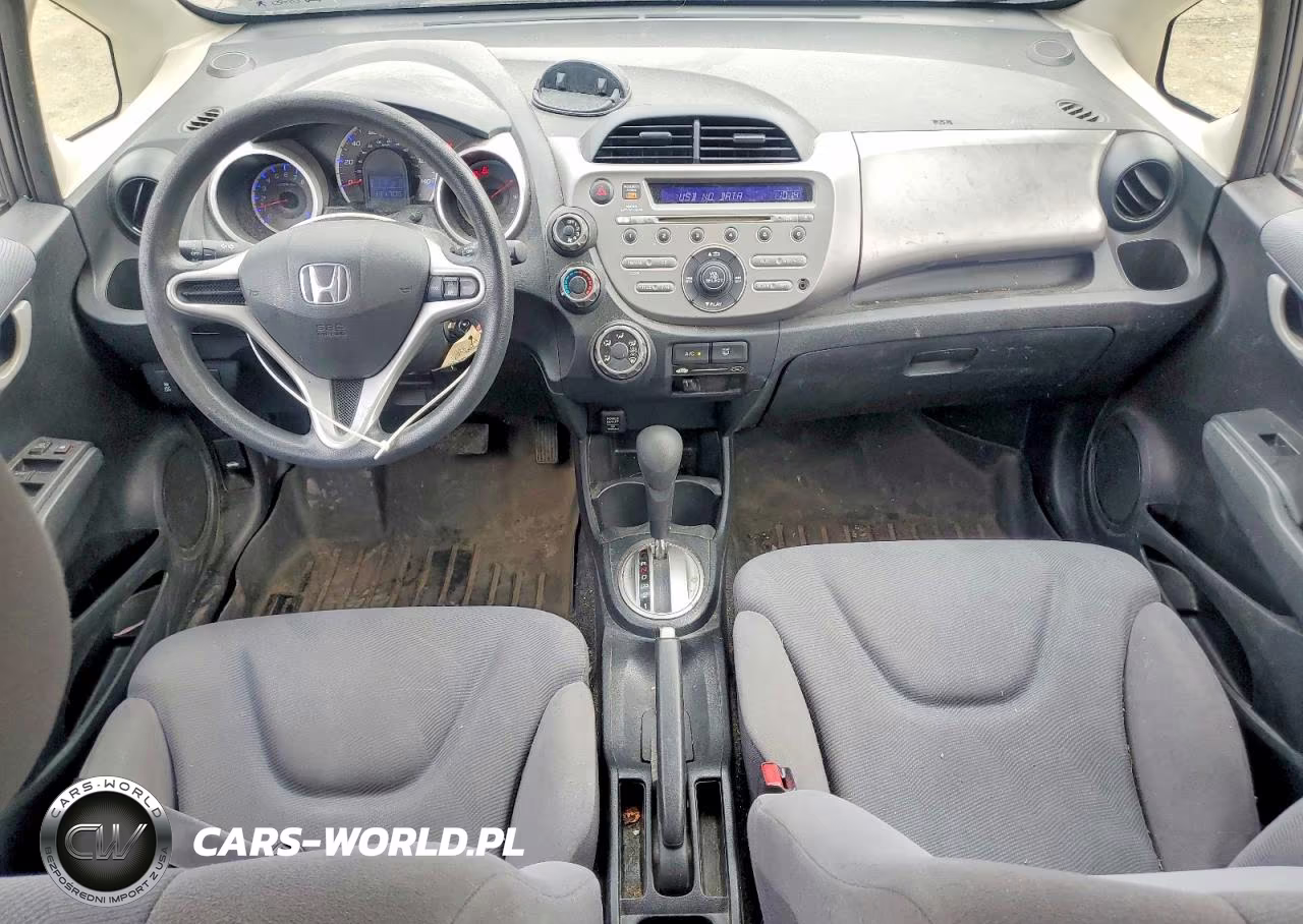 2013 Honda Fit VIN:JHMGE8H38DC005625 - 8