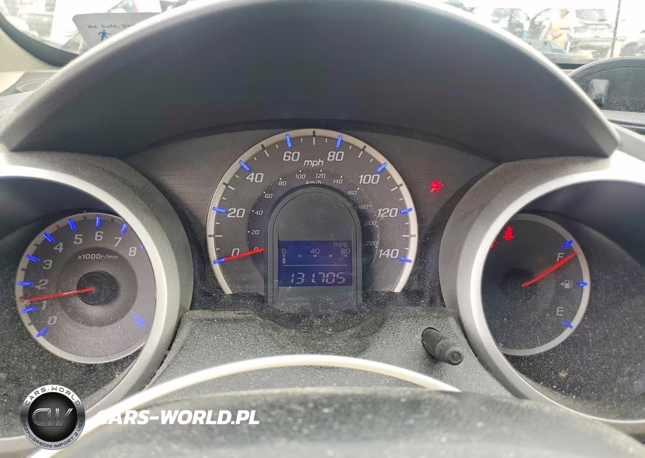 2013 Honda Fit VIN:JHMGE8H38DC005625 - 9