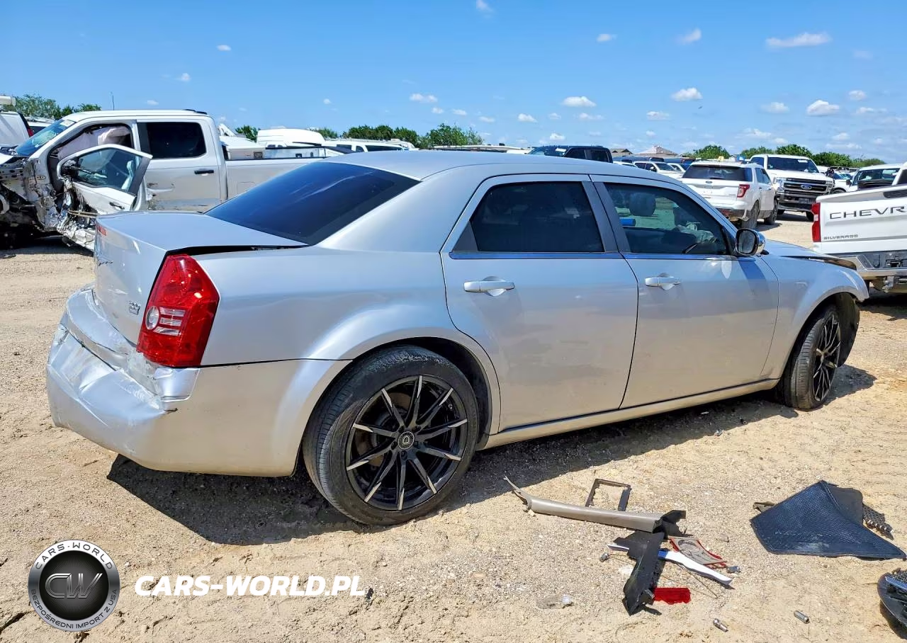 2009 Chrysler 300 Lx VIN:2C3KA43D99H622959 - 3