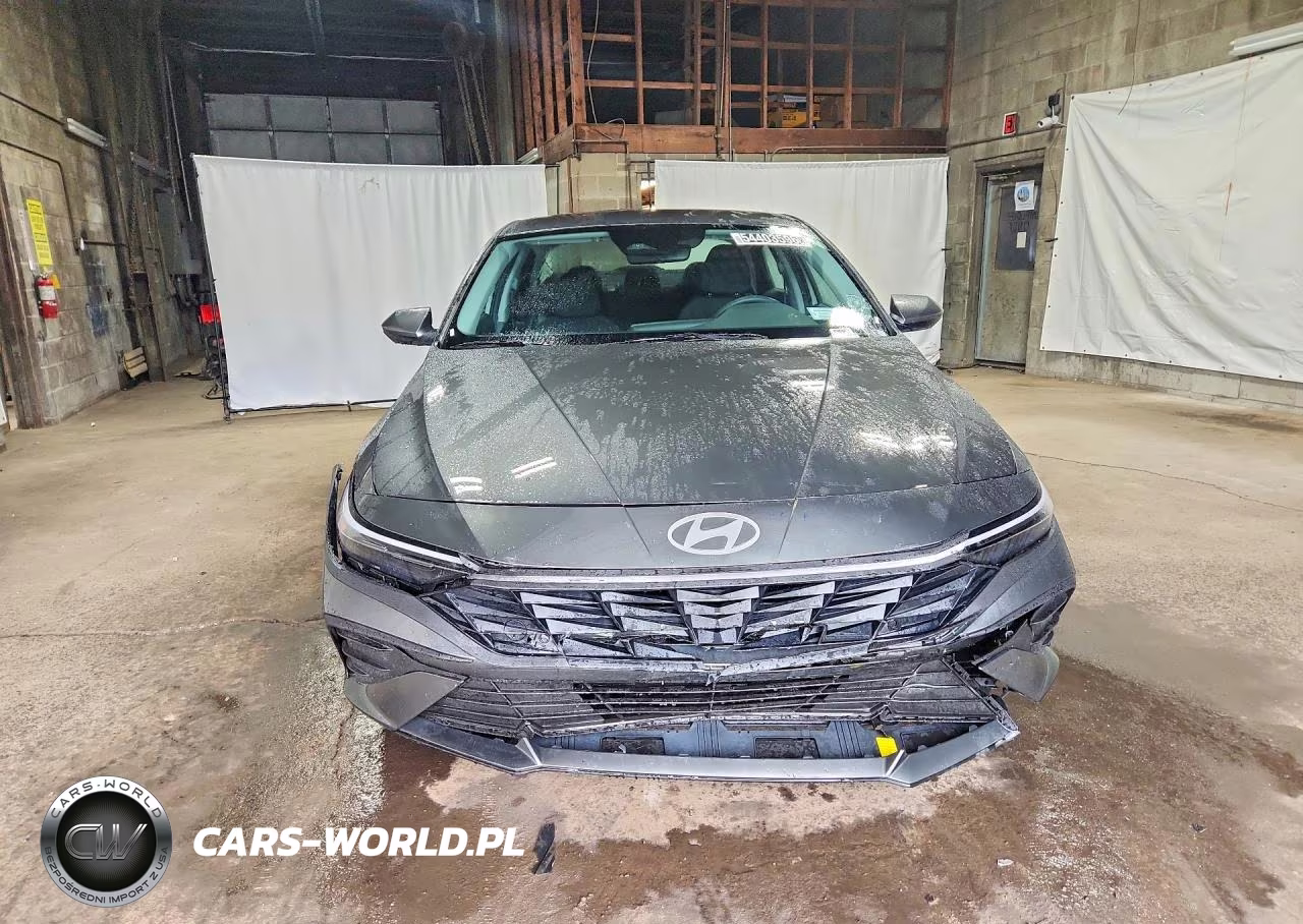 2026 Hyundai Elantra Hybrid Blue VIN:KMHLM4DJ9TU201982 - 5
