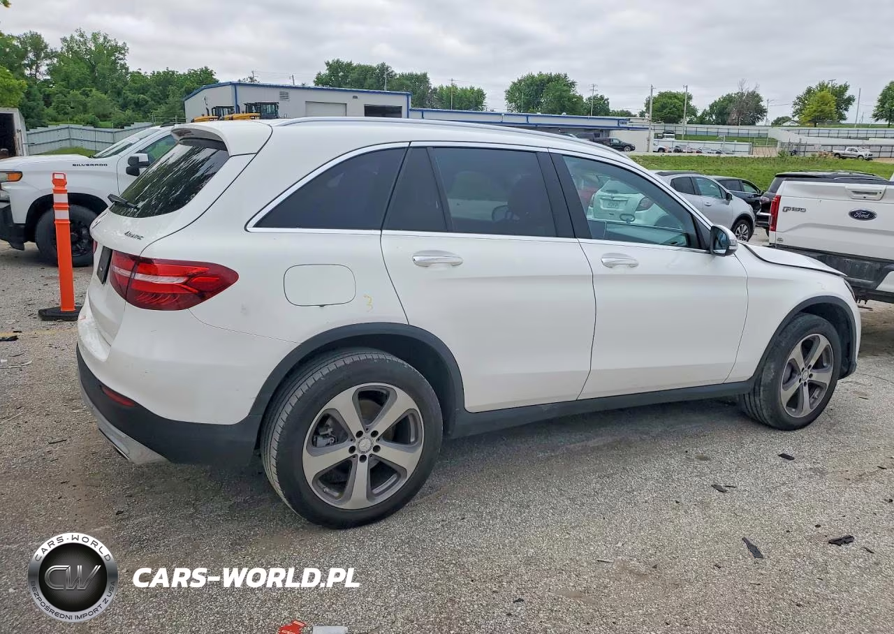 2017 Mercedes-Benz Glc 300 4Matic VIN:WDC0G4KB3HF120542 - 3