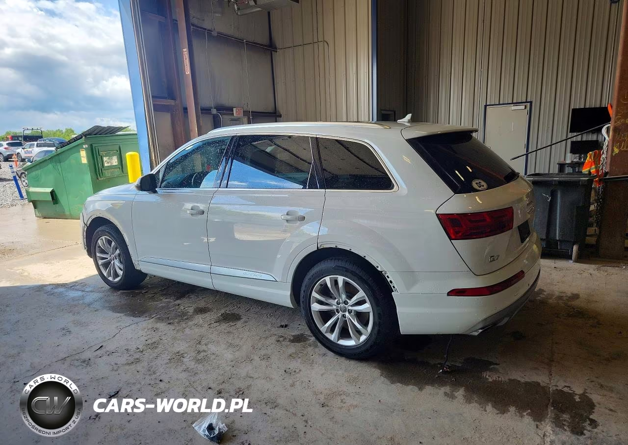 2018 Audi Q7 Premium VIN:WA1AHAF74JD046765 - 2