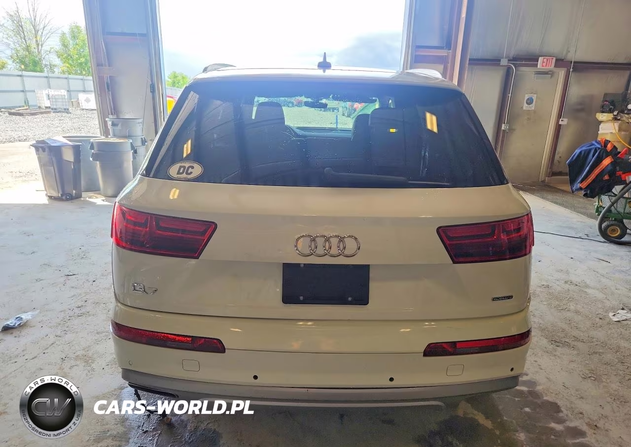2018 Audi Q7 Premium VIN:WA1AHAF74JD046765 - 6