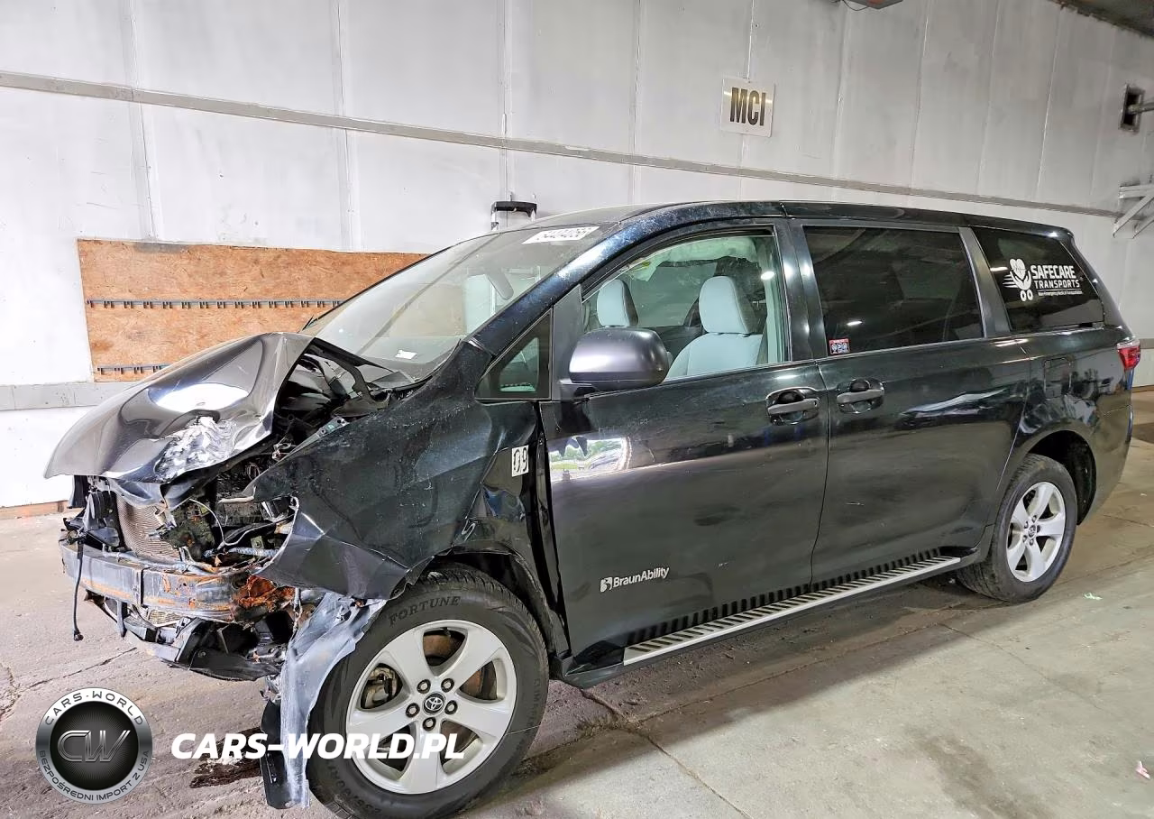 2019 Toyota Sienna L 7-Passenger