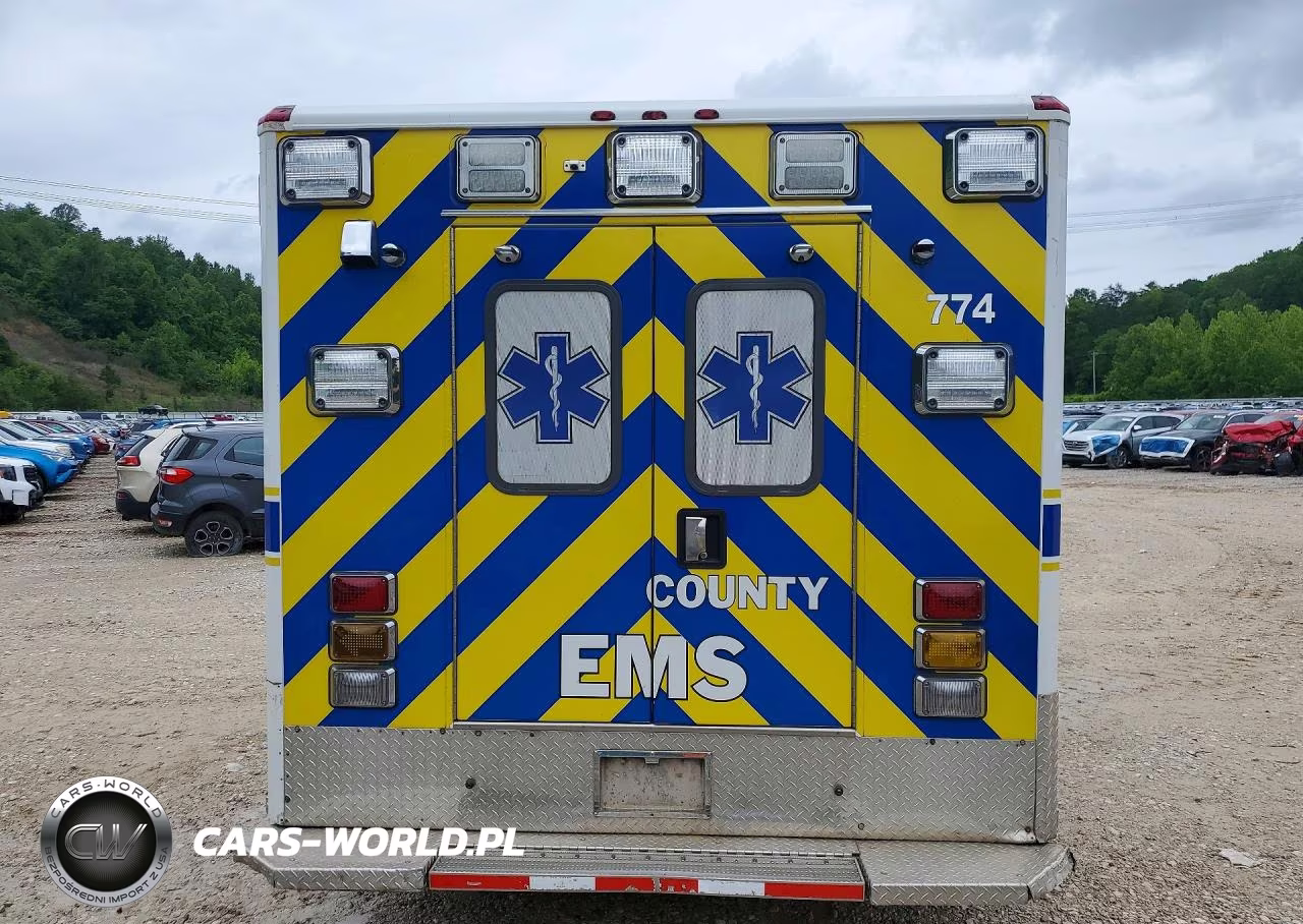 2018 Ford Econoline E350 Super Duty Cutaway Van VIN:1FDWE3FS6JDC19461 - 6