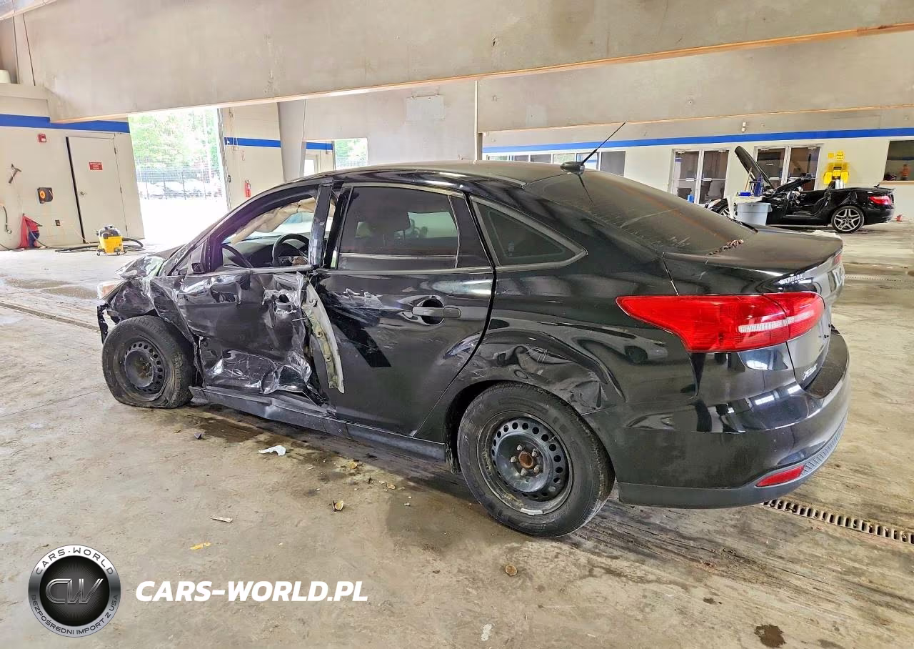 2017 Ford Focus S VIN:1FADP3E27HL324281 - 2