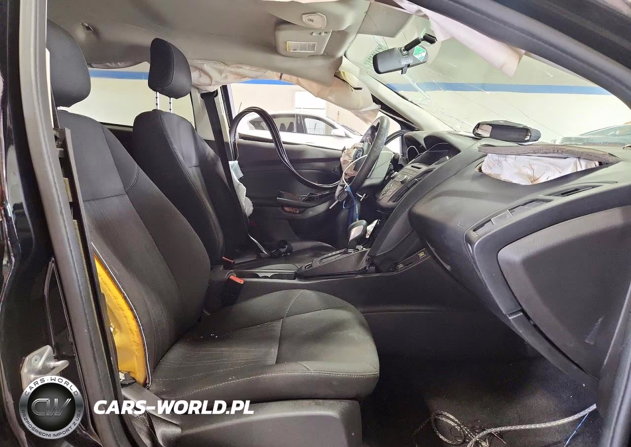 2017 Ford Focus S VIN:1FADP3E27HL324281 - 7