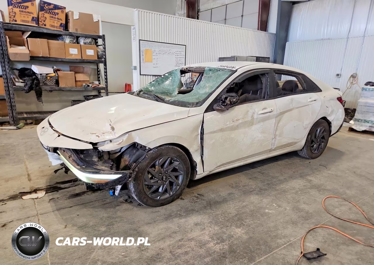 2024 Hyundai Elantra Sel – zdjęcie 1 z 12