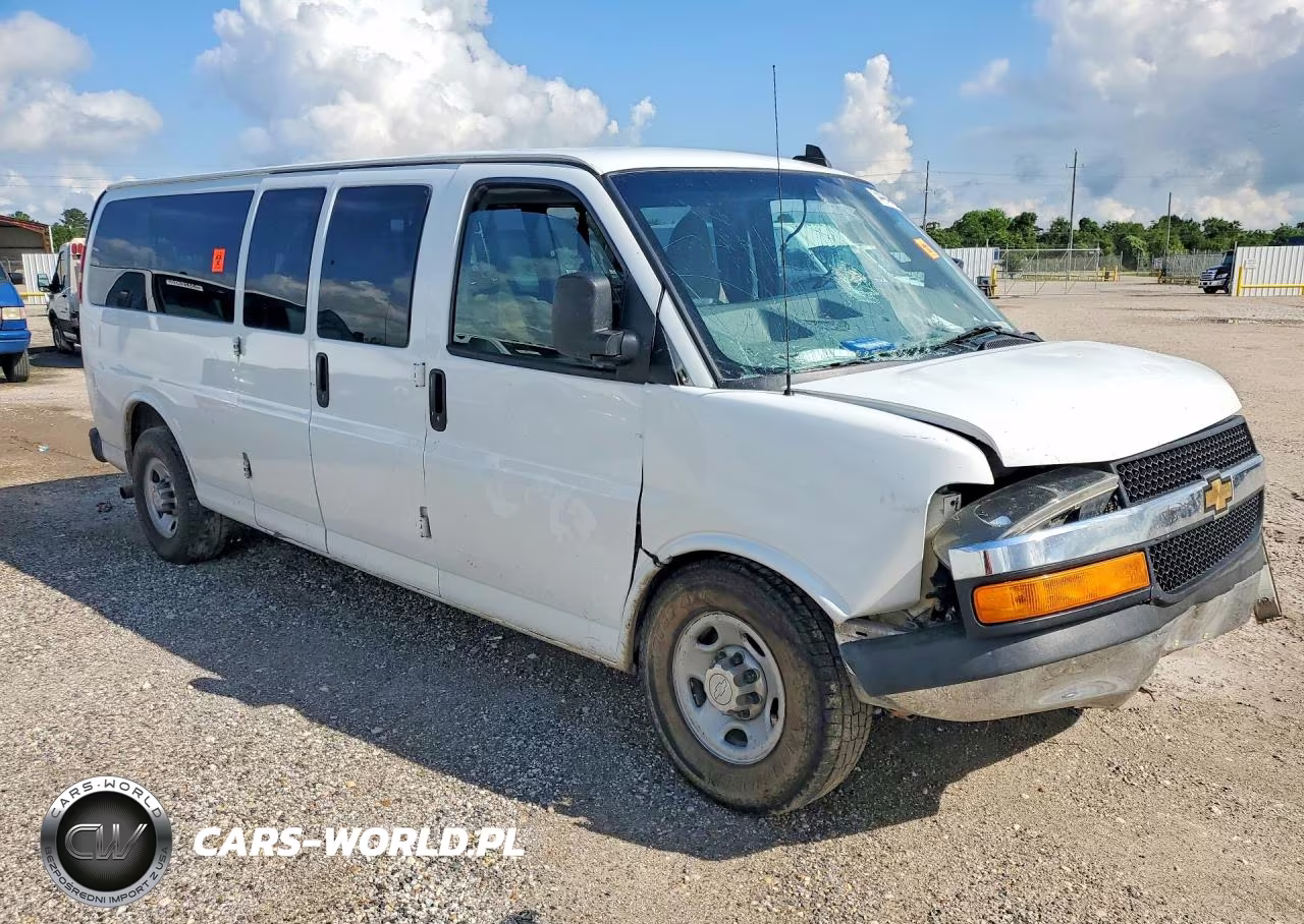 2018 Chevrolet Express G3500 Lt VIN:1GAZGPFG3J1229342 - 4