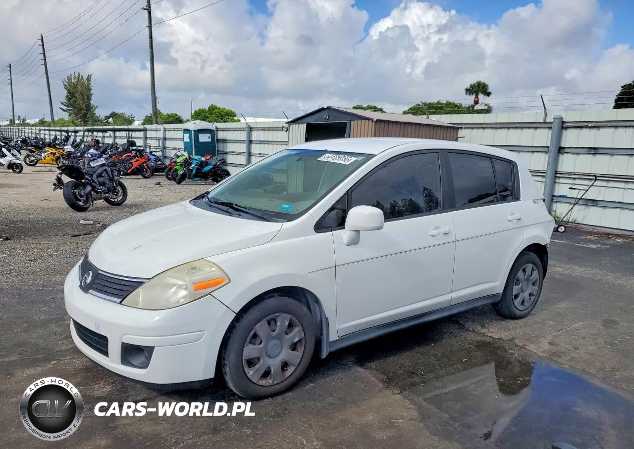2008 Nissan Versa 1.8 S