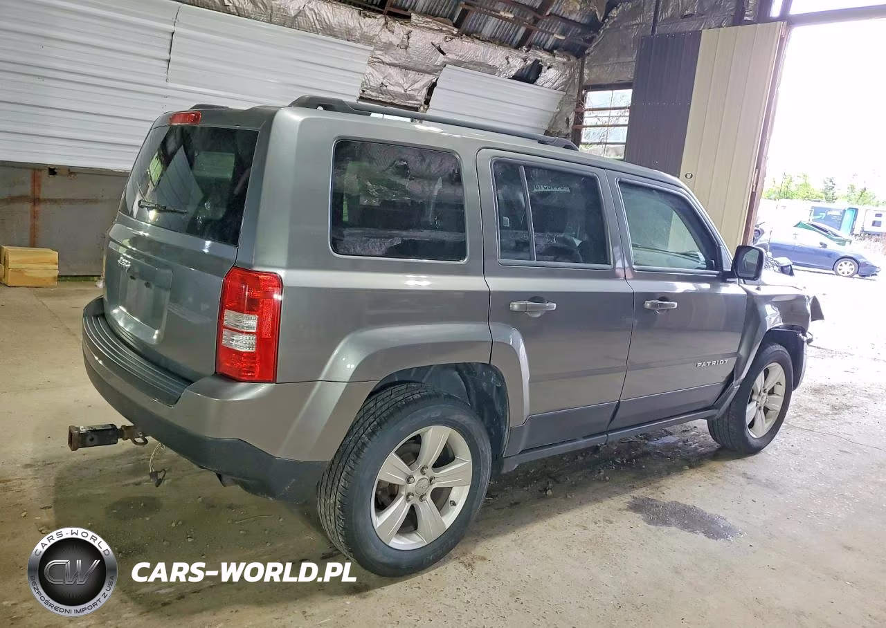 2012 Jeep Patriot Sport VIN:1C4NJRBB5CD688743 - 3