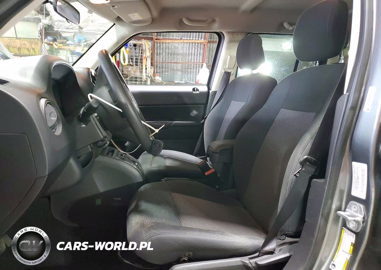 2012 Jeep Patriot Sport VIN:1C4NJRBB5CD688743 - 7