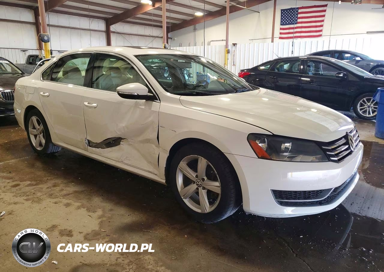 2012 Volkswagen Passat Se VIN:1VWBP7A38CC032894 - 4