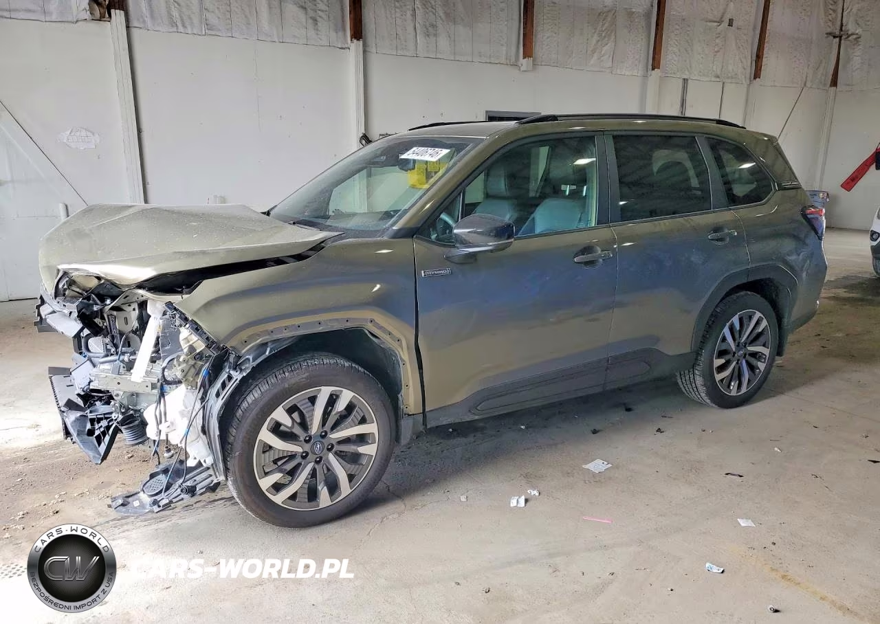 2025 Subaru Forester Touring – zdjęcie 1 z 13