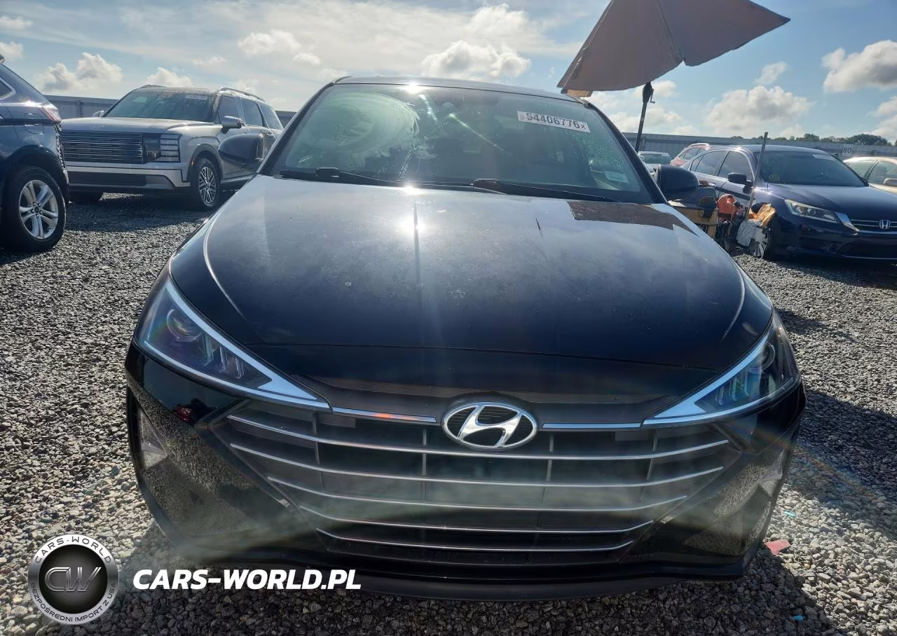 2019 Hyundai Elantra Value Edition VIN:5NPD84LFXKH430643 - 5