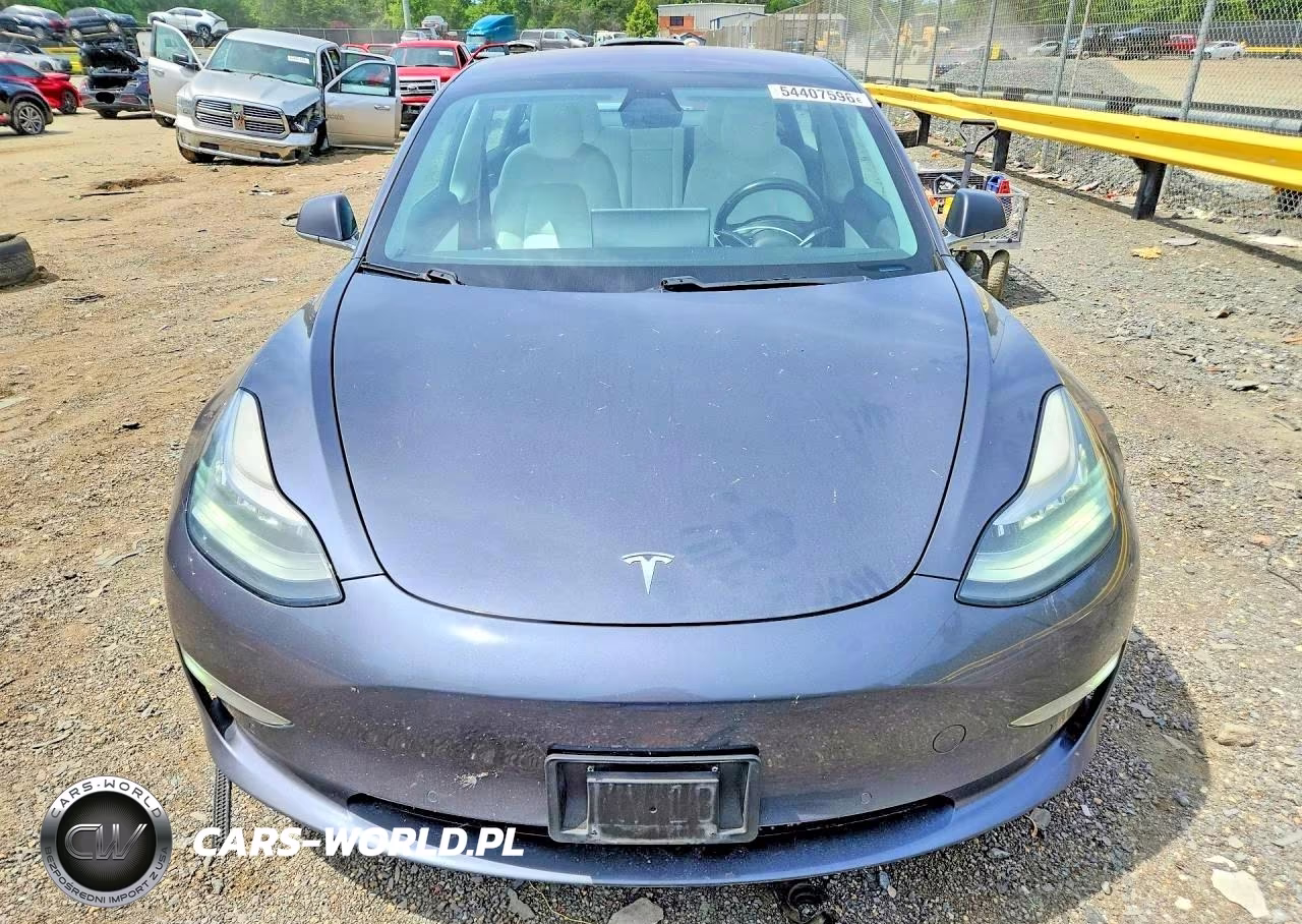 2018 Tesla Model 3 VIN:5YJ3E1EB8JF170205 - 5