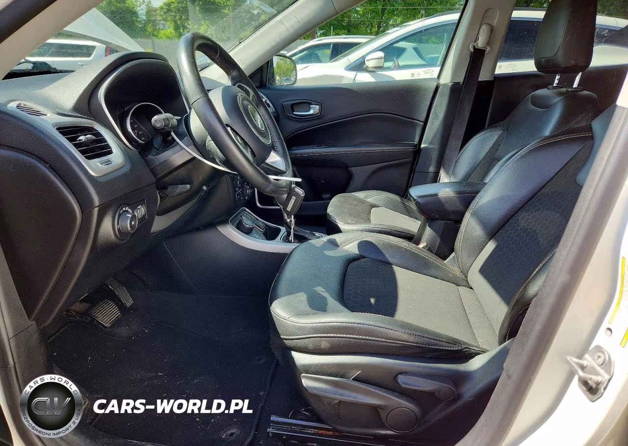 2019 Jeep Compass Latitude VIN:3C4NJDBB2KT801205 - 7