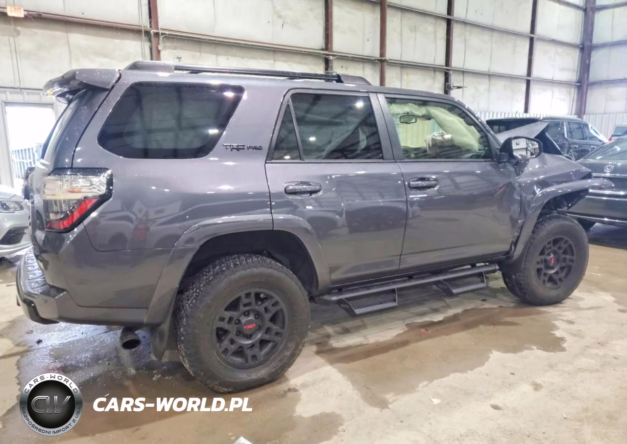 2020 Toyota 4Runner Trd Pro VIN:JTEBU5JR1L5769763 - 3