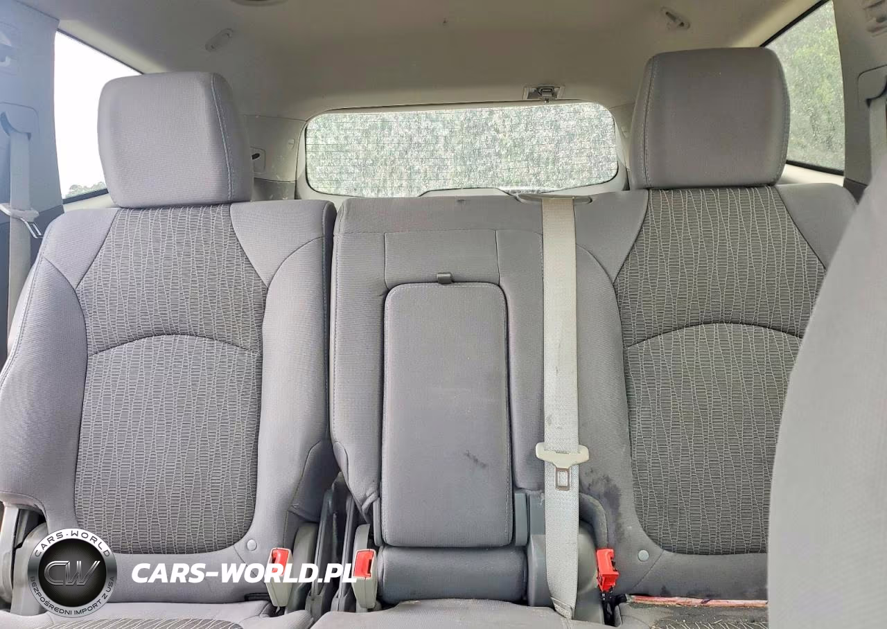 2015 Chevrolet Traverse Ls VIN:1GNKVFED6FJ340076 - 10