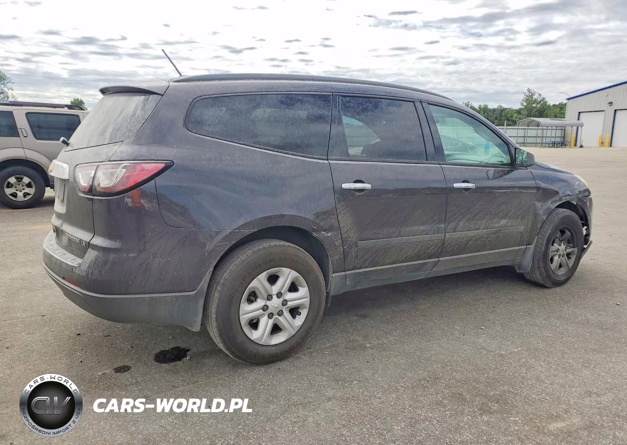 2015 Chevrolet Traverse Ls VIN:1GNKVFED6FJ340076 - 3
