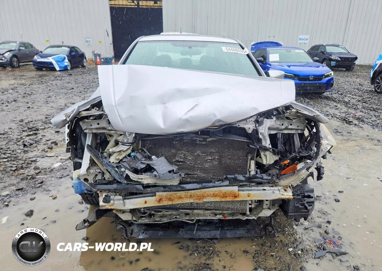 2010 Honda Accord Lxp VIN:1HGCP2F44AA172740 - 5