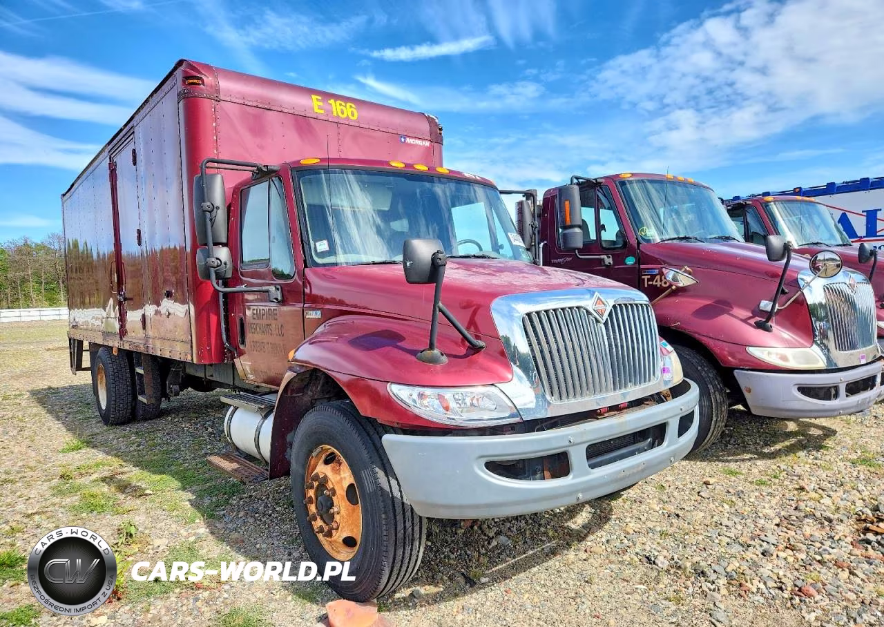 2014 International 4000 4300 - Box Truck