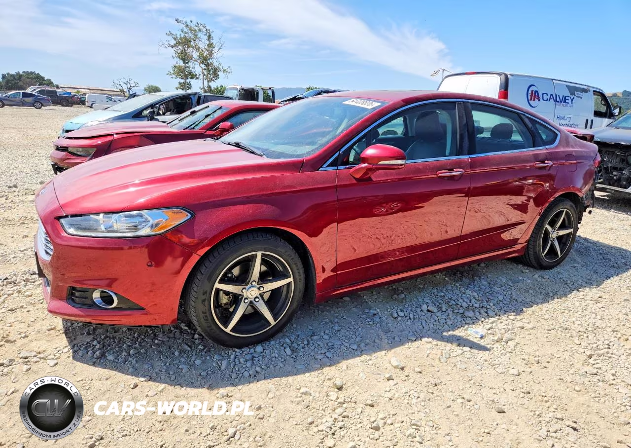 2015 Ford Fusion Hybrid Titanium – zdjęcie 1 z 13